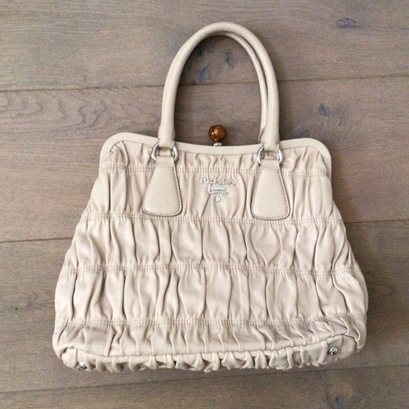 Prada Bag Nappa Gaufre Cream tone - Picture 4 of 14